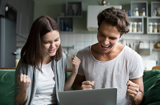 The Advantages of Online Loans - Couple Approved